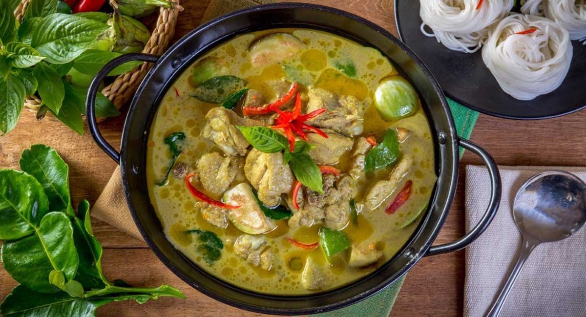 Thai Green Chicken Curry Cabot Health   Cabot Health Thai Green Chicken Curry 1200x649 